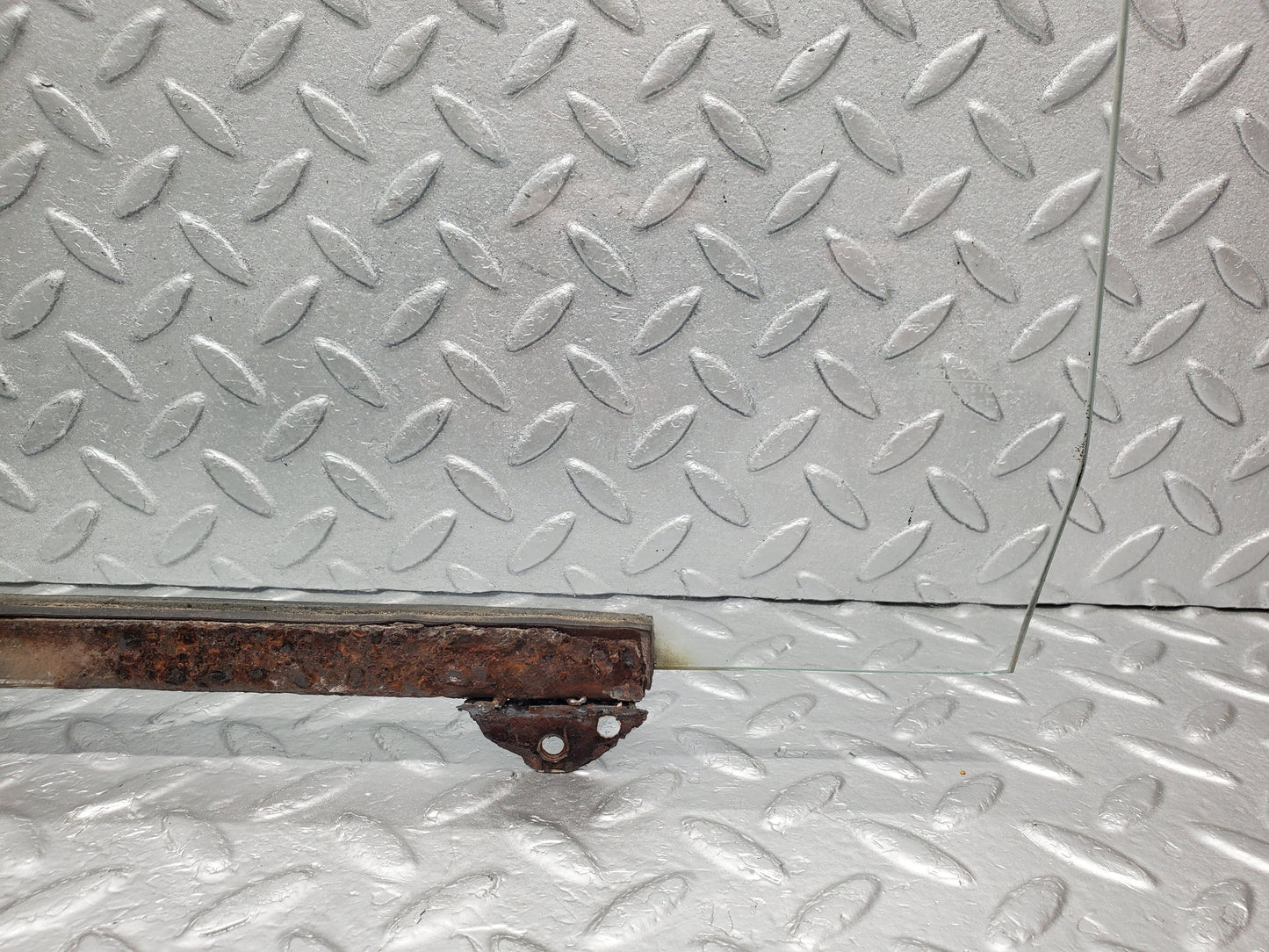 1230 Mercedes-Benz W108 280SE Door Window Glass Rear Left