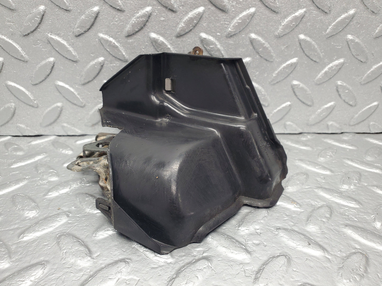 1283 Mercedes-Benz V123 240D LWB Door Lock Mechanism Rear Left 1237330108