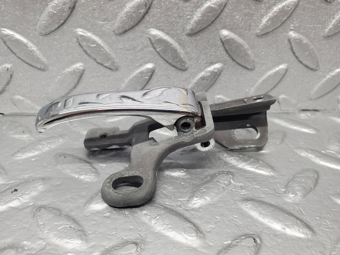 1315 Mercedes-Benz V123 240D Right Interior Door Handle 1237600261