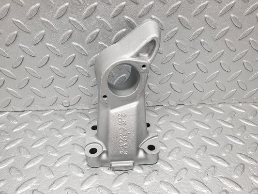 1324 Mercedes-Benz V123 240D Engine Mount Bracket Left Side 1152231704