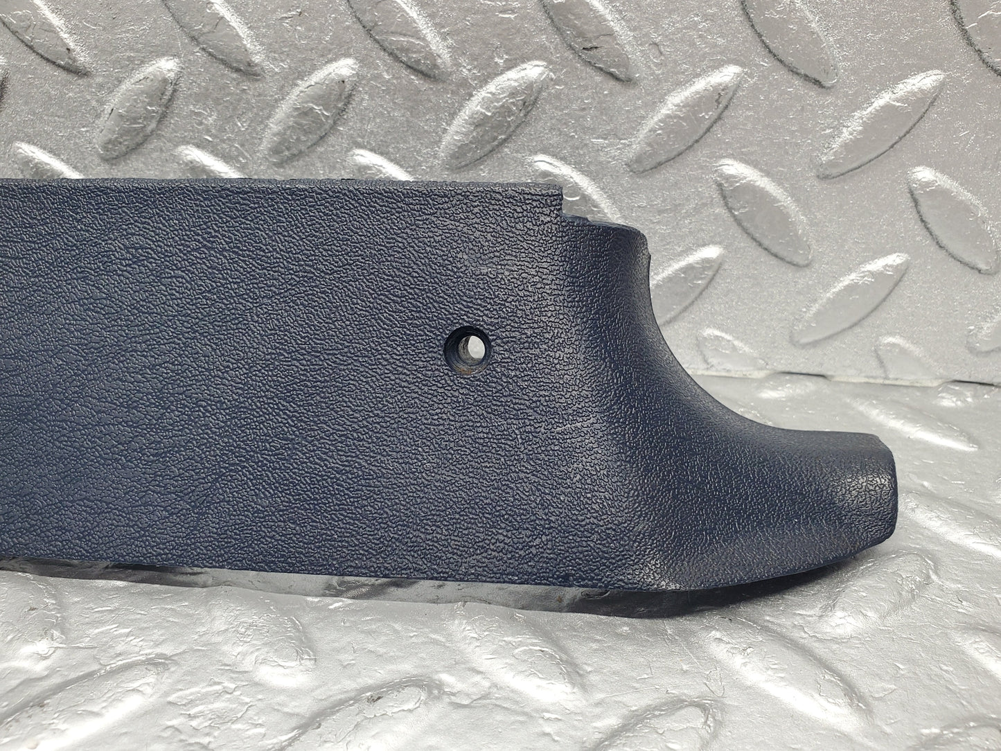 1330 Mercedes-Benz V123 240D B Pillar Bottom Cover Right Blue 1236922222