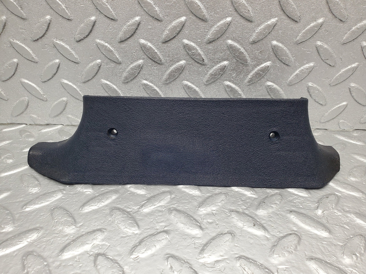 1331 Mercedes-Benz V123 240D B Pillar Bottom Cover Left Blue 1236922122