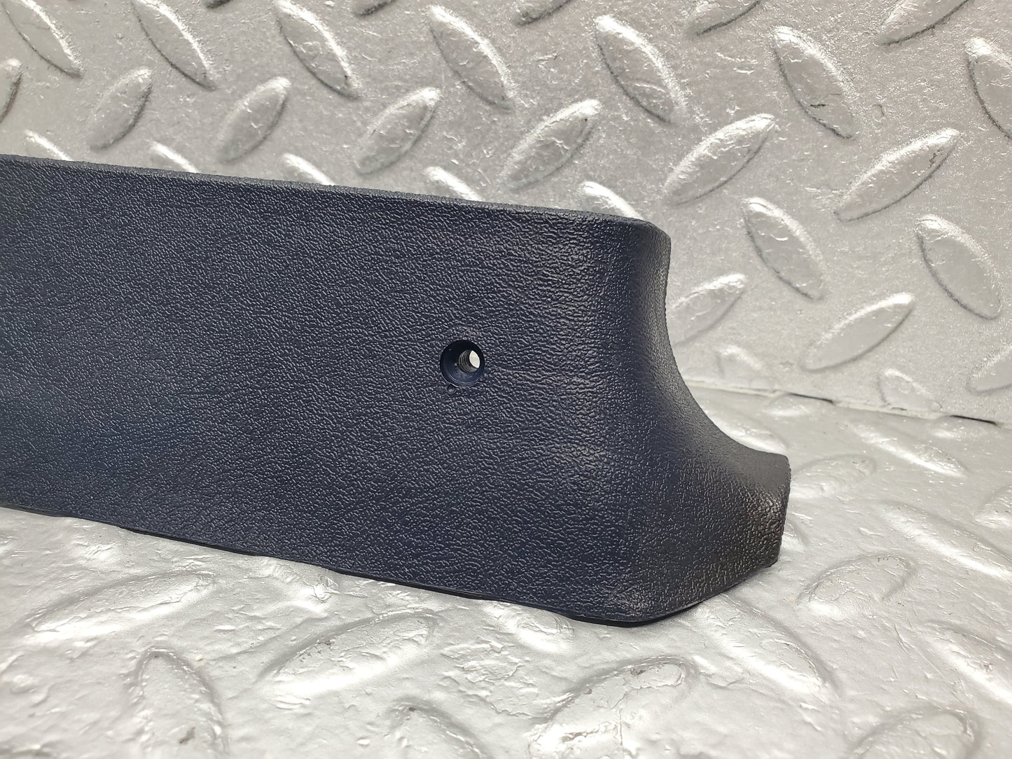 1331 Mercedes-Benz V123 240D B Pillar Bottom Cover Left Blue 1236922122