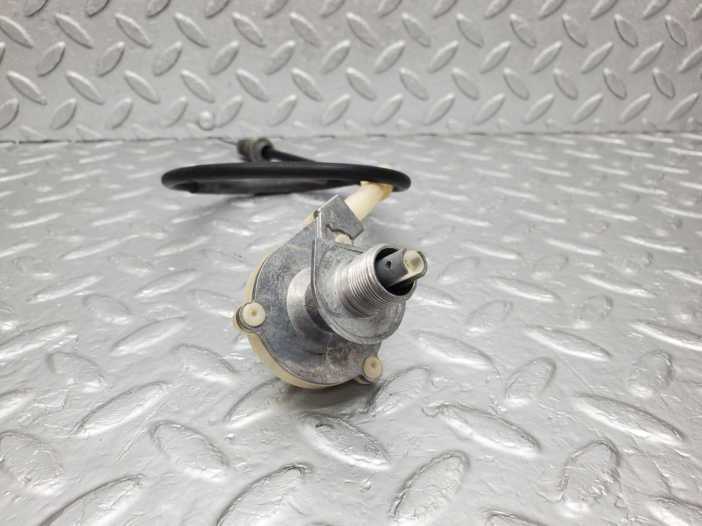 1346 Mercedes-Benz W123 240D Heater Regulator 1238300485