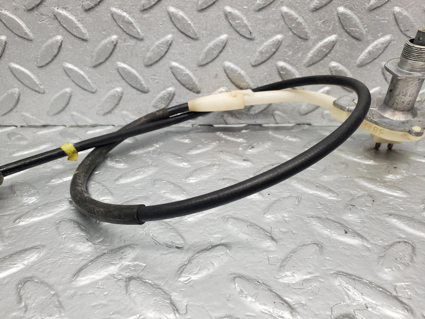 1347 Mercedes-Benz W123 240D Heat Regulator Blower Regulator 1238300385