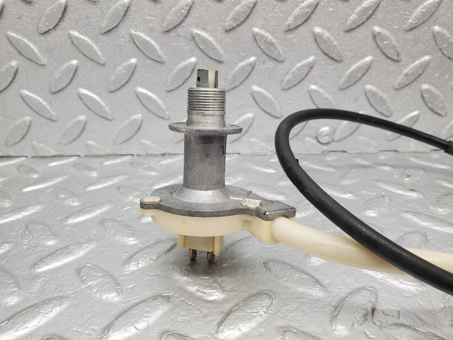 1347 Mercedes-Benz W123 240D Heat Regulator Blower Regulator 1238300385