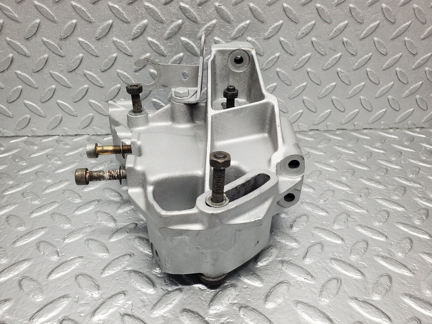 1355 Mercedes-Benz V123 240D Power Steering Pump  Bracket  6172360330