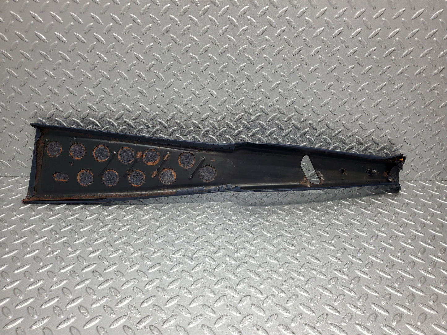 1374 Mercedes-Benz V123 240D B Pillar Cover Right Side Blue