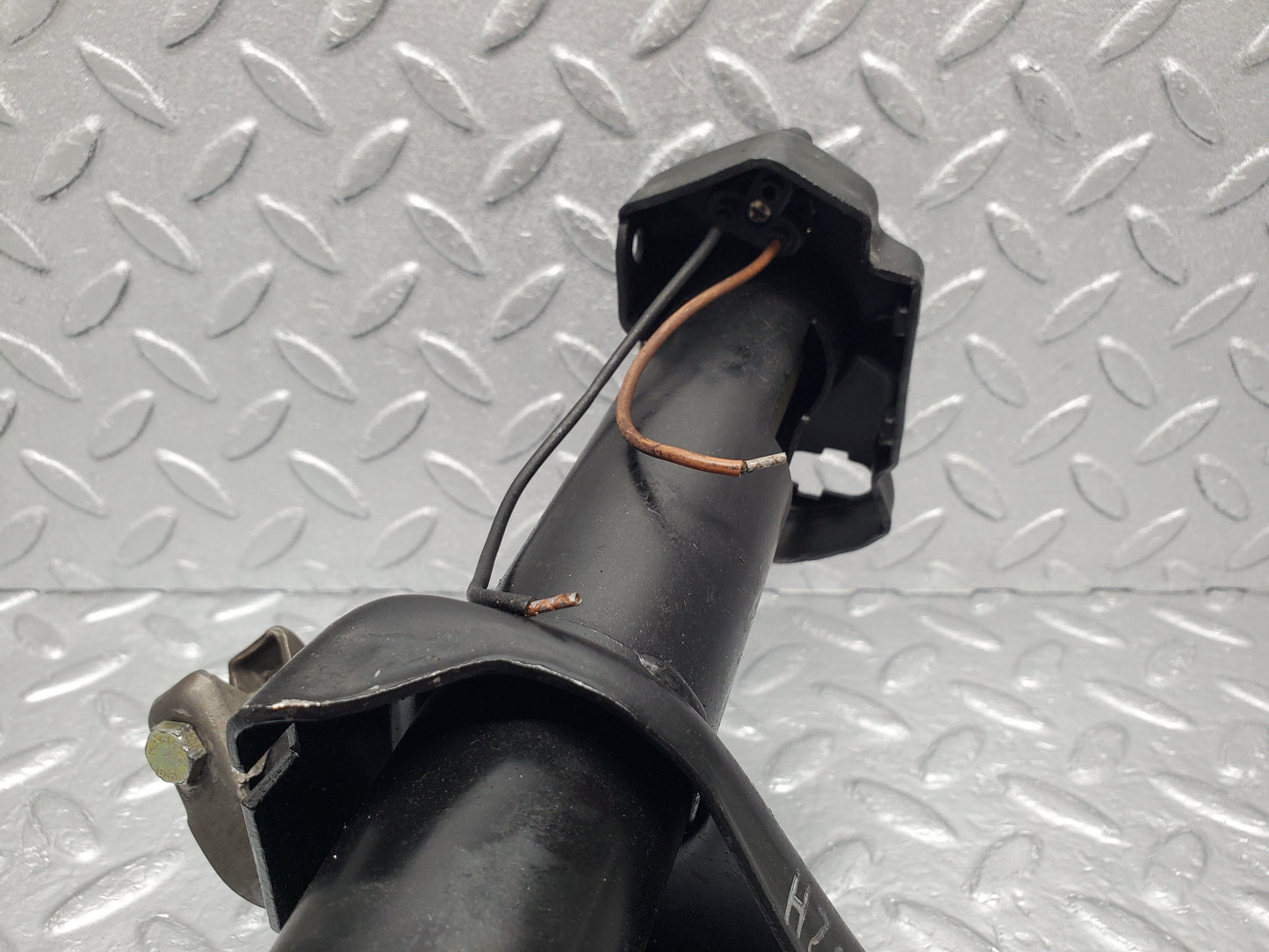 1341 Mercedes-Benz V123 240D Steering Column