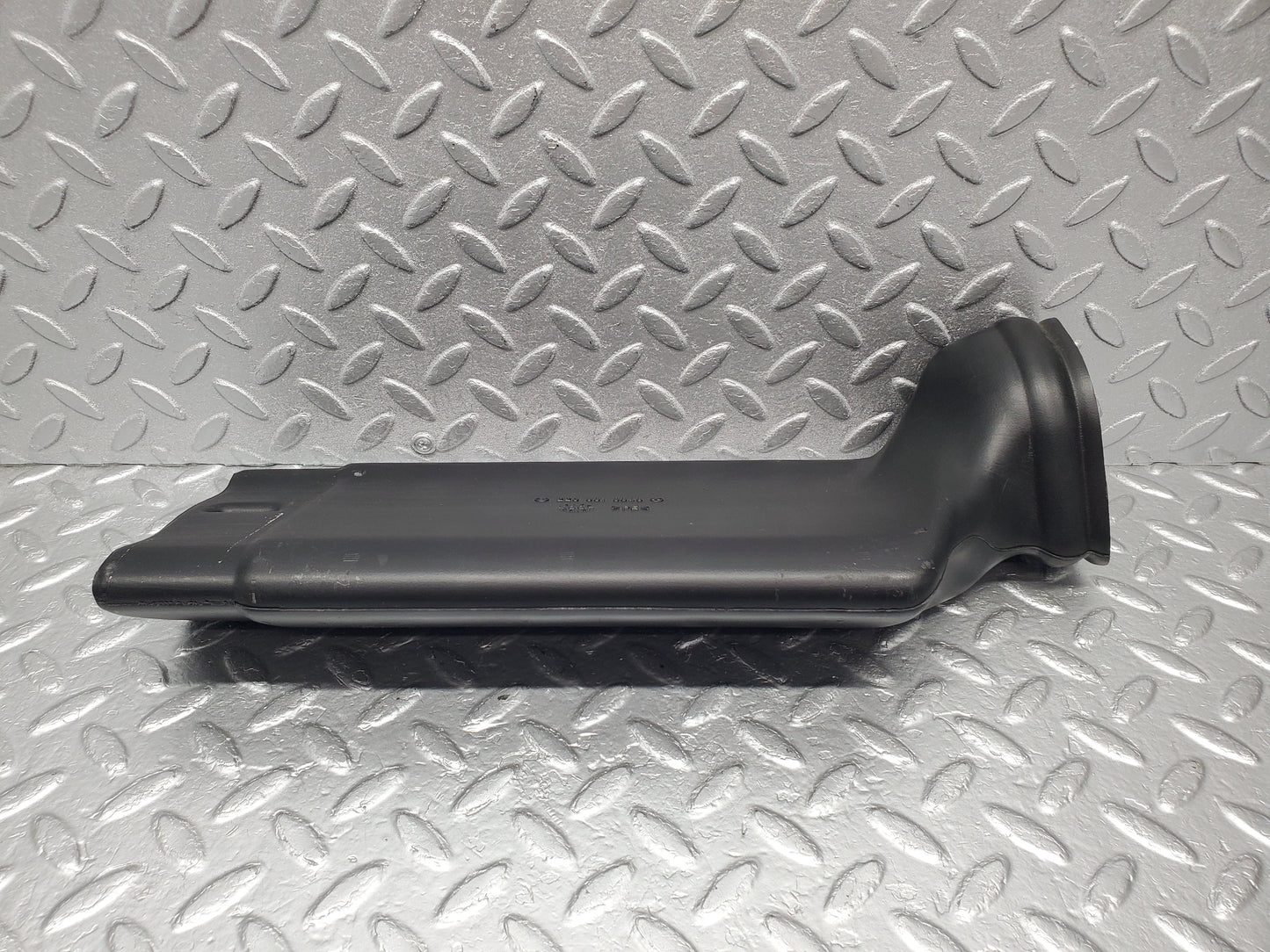 1486 Mercedes-Benz W220 S430 Air Duct Pipe 2208310346
