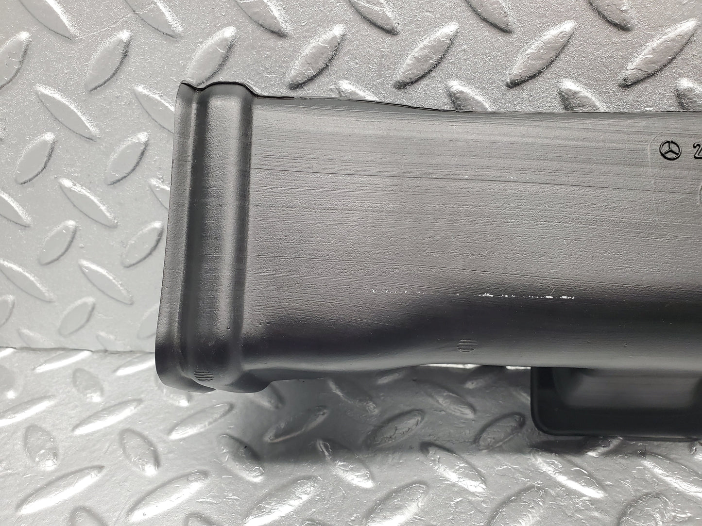 1489 Mercedes-Benz W220 S430 Air Duct Pipe 2208311746