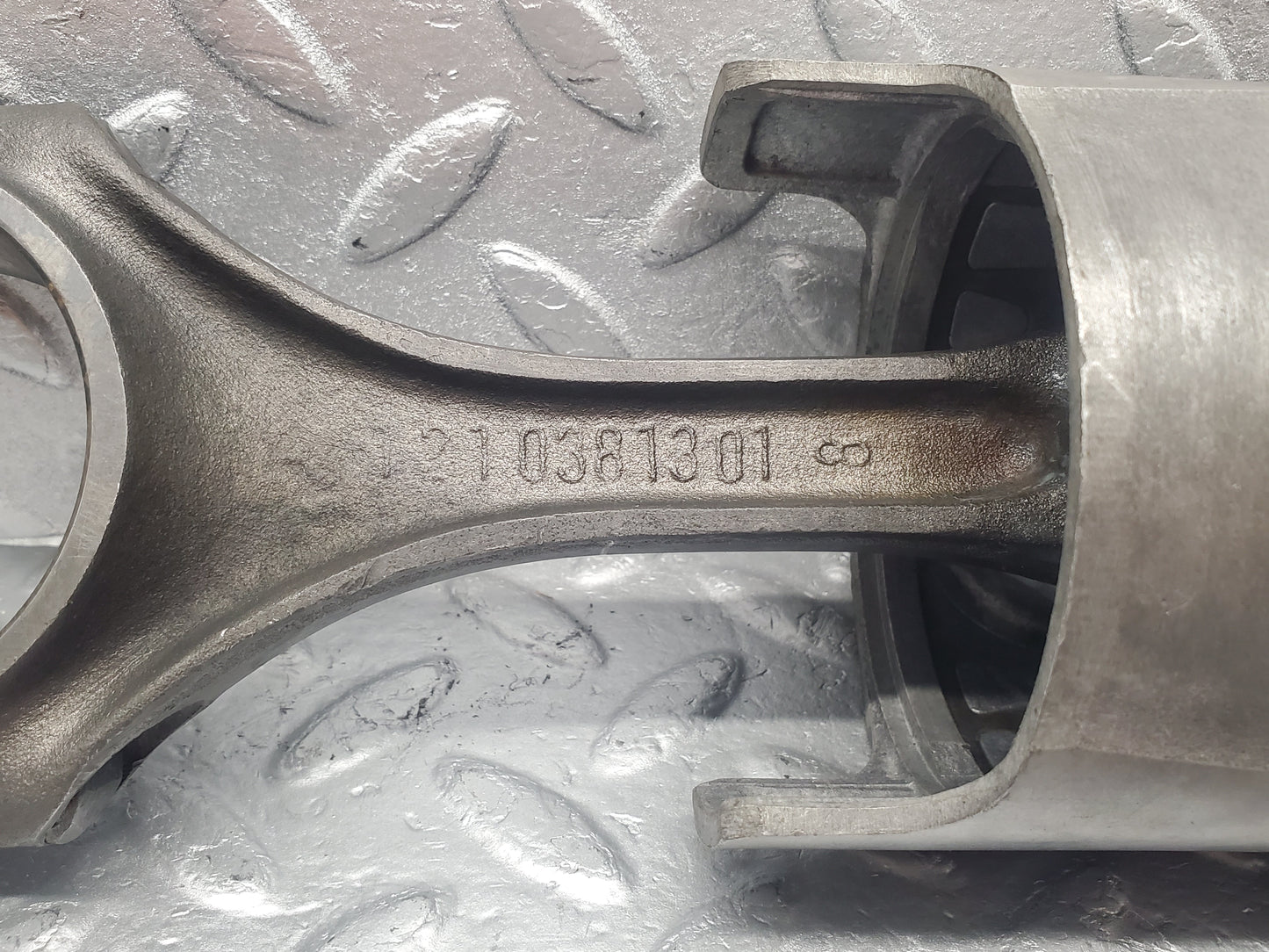 1472 Mercedes-Benz W120 Ponton Piston With Connecting Rod 85.47 mm 1210381301