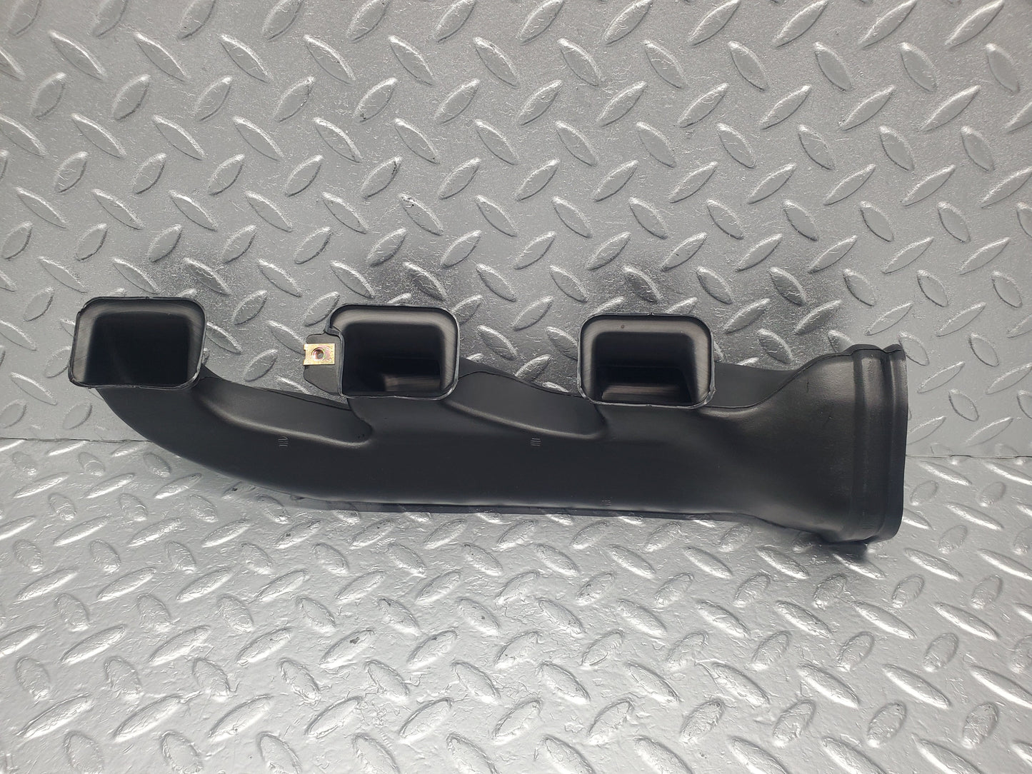 1504 Mercedes-Benz W220 S430 Air Duct Pipe 2208311846