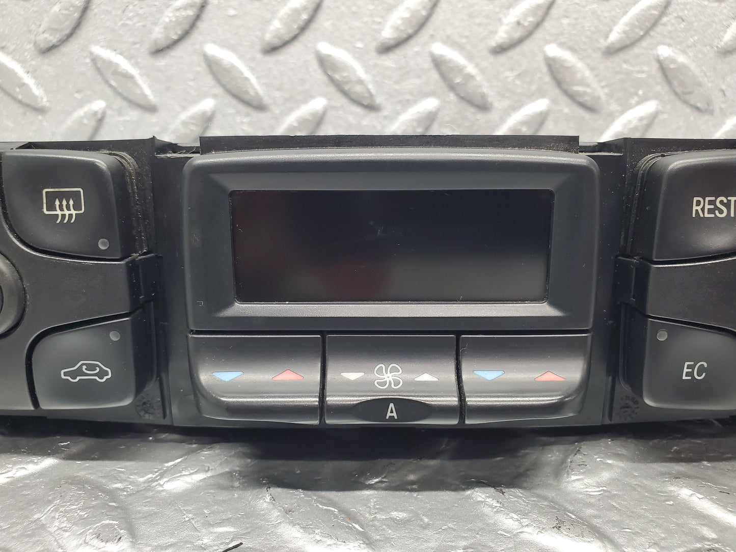 1518 Mercedes-Benz W220 S430 Heater Control Panel 2208300185