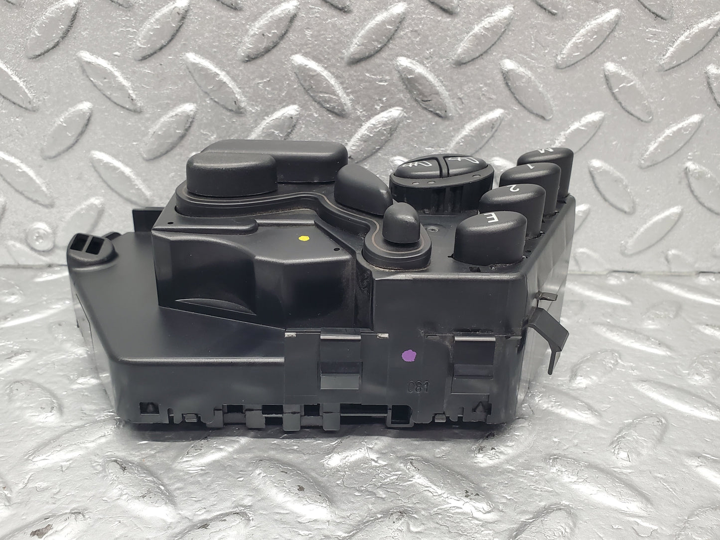 1521 Mercedes-Benz W220 S430 Electric Seat Switch Control Unit Left Side