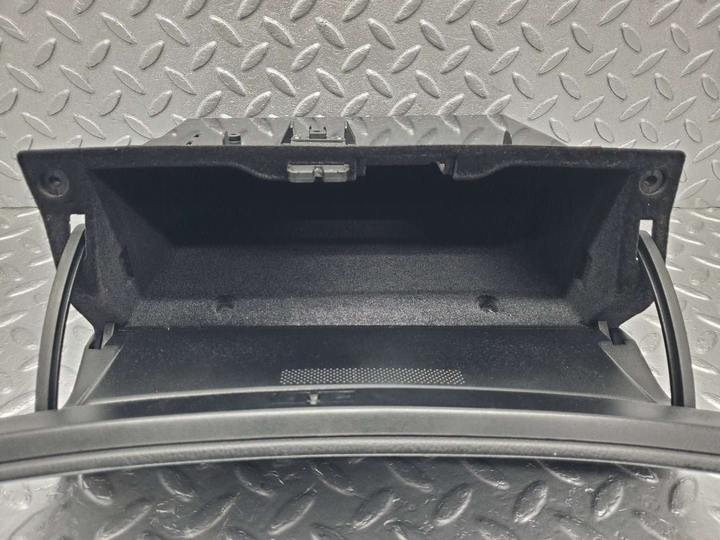1491 Mercedes-Benz W220 S430 Glove Box 2206890191