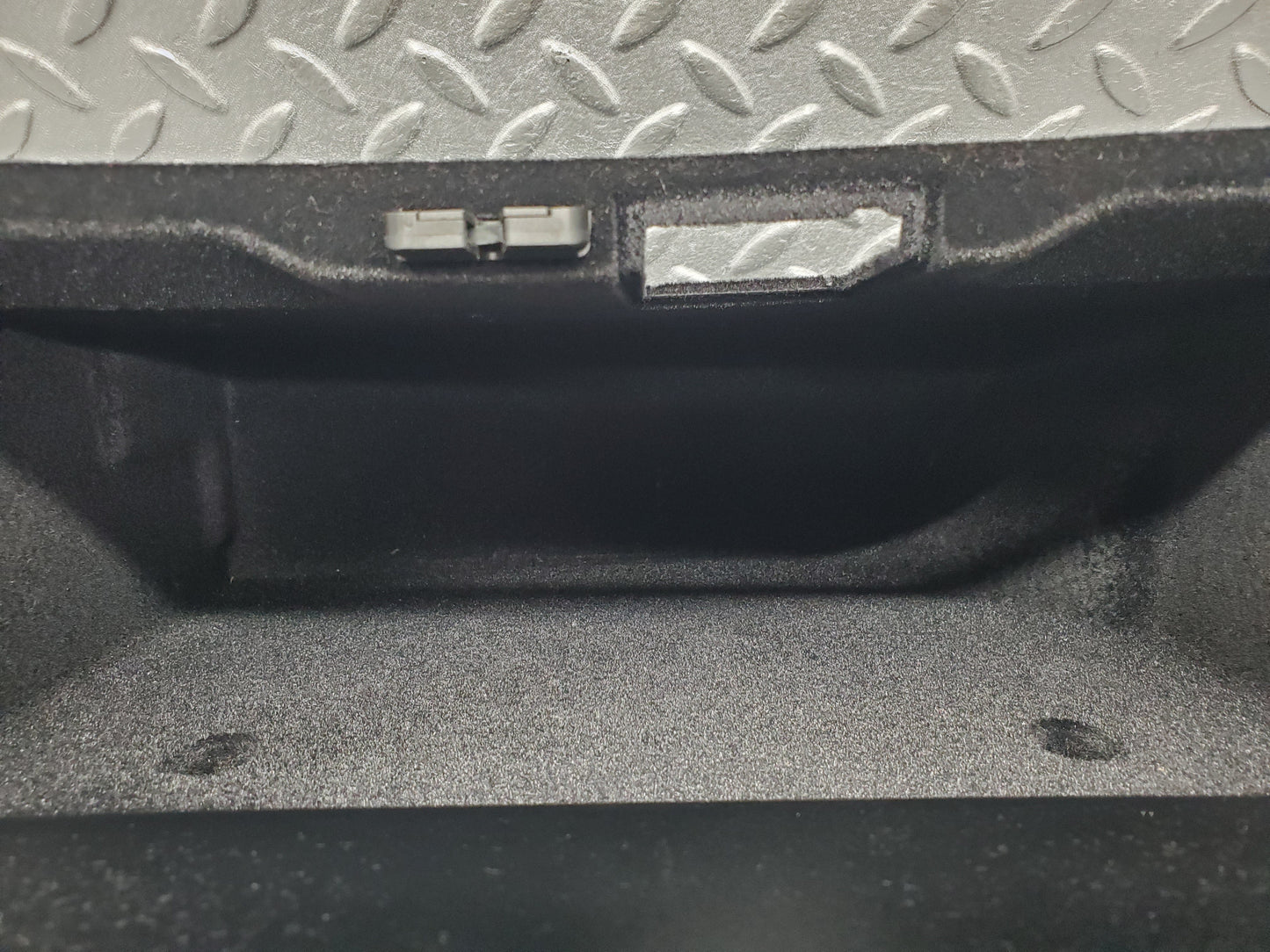 1491 Mercedes-Benz W220 S430 Glove Box 2206890191