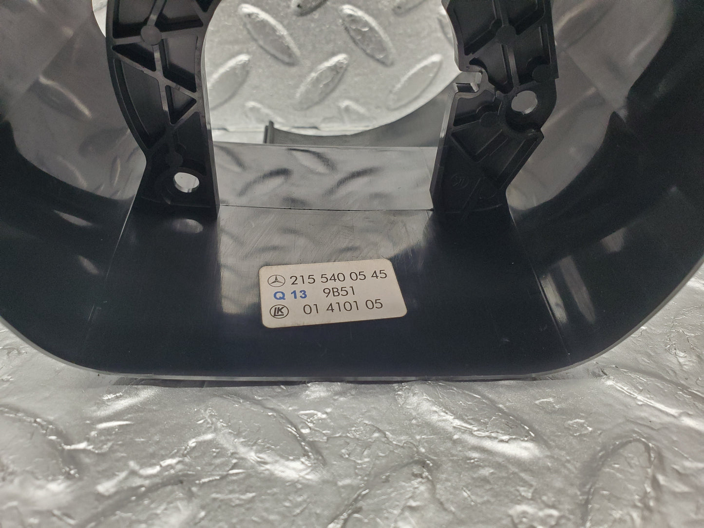 1524 Mercedes-Benz W220 S430 Steering Column Surround Cover 0004621623 2155400545