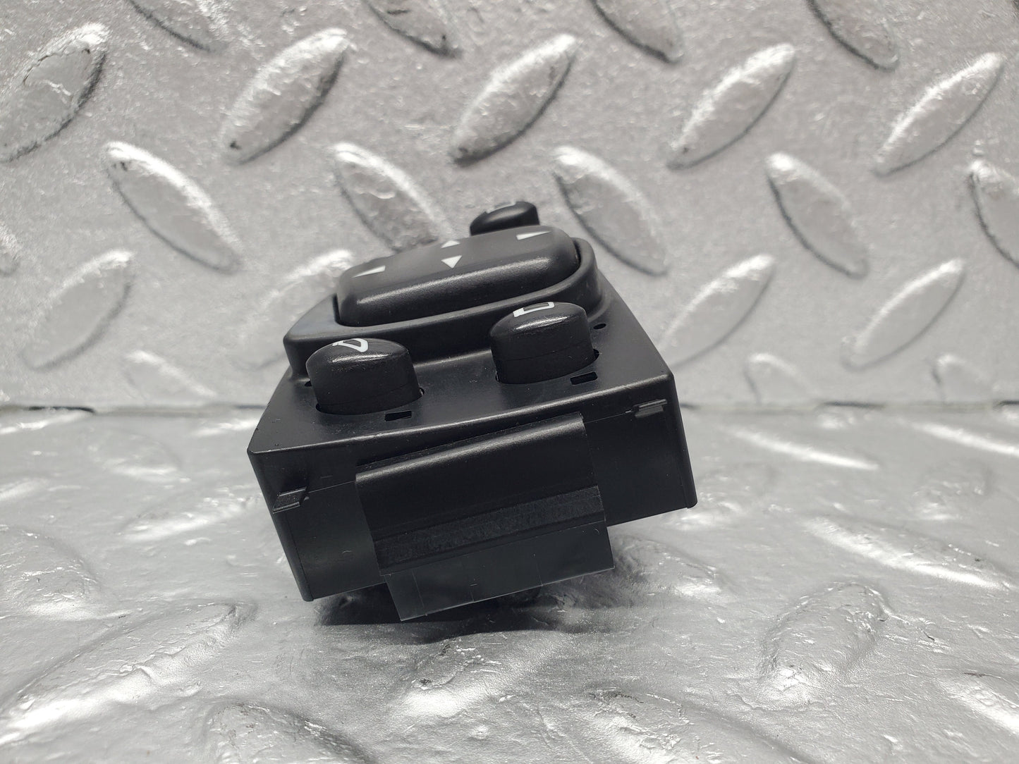 1535 Mercedes-Benz W220 S430 Electric Wing Mirror Control Switch 2208211651