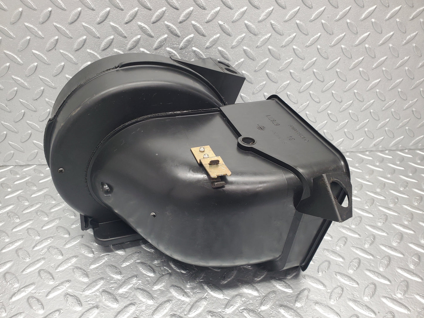 4066 Mercedes-Benz S123 200T Wagon Heater Blower Motor Housing 1238300508