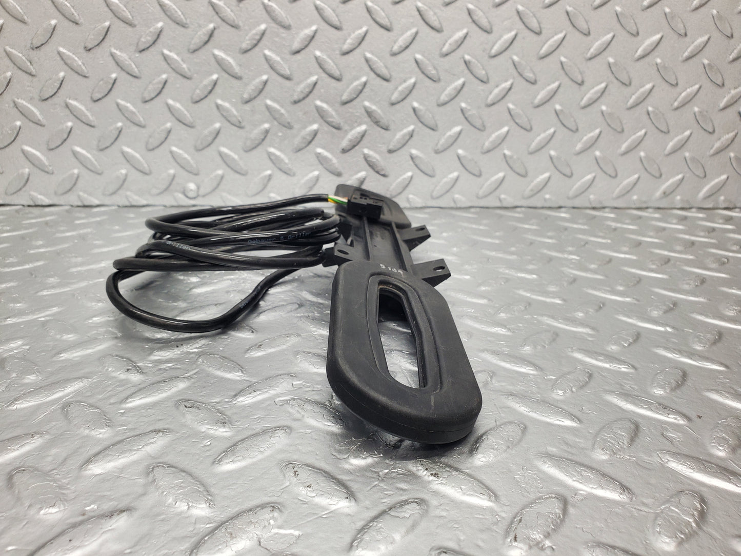 1549 Mercedes-Benz W220 S430 Rear Keyless Go Antenna 2208200575