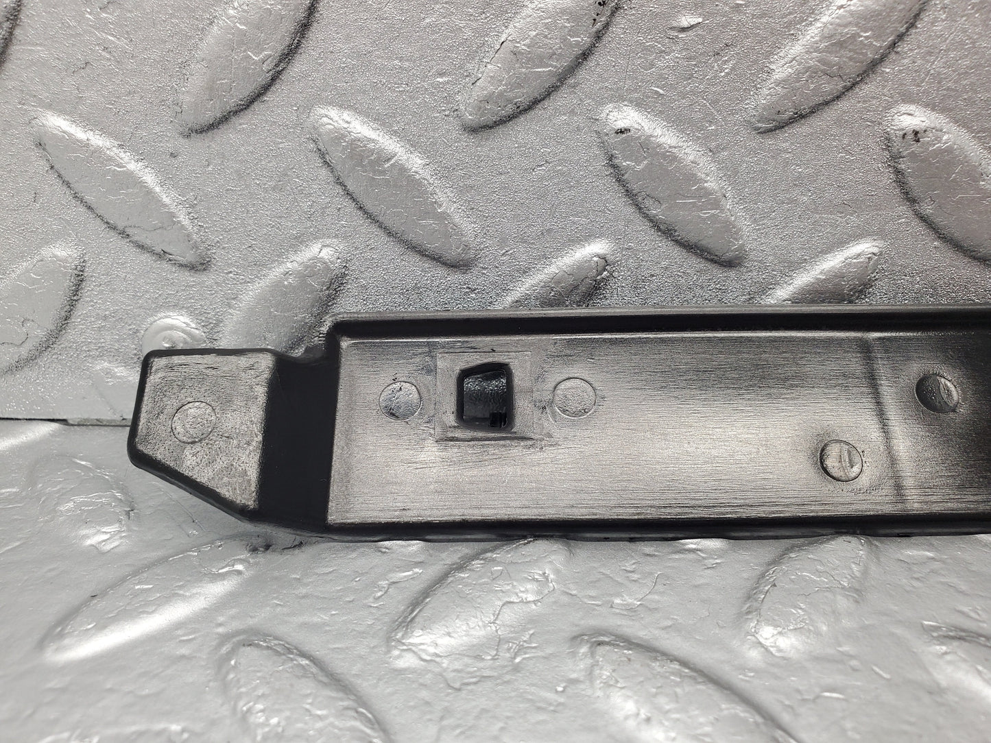 1552 Mercedes-Benz W220 S430 Cover Outer Belt Assembly Guide 2088680139