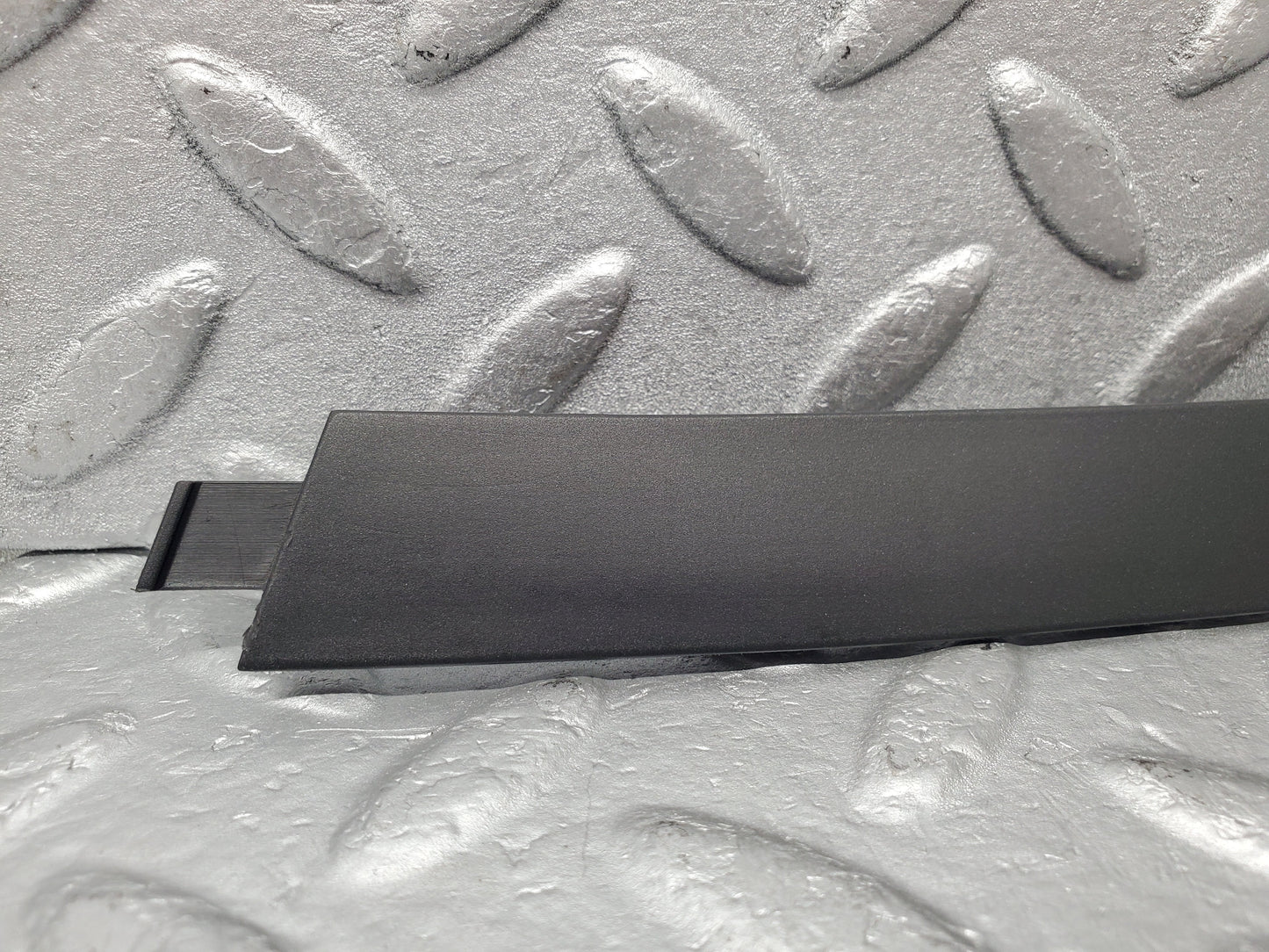 1553 Mercedes-Benz W220 S430 Upper Dashboard Trim Bolt Cover Left 2206890139