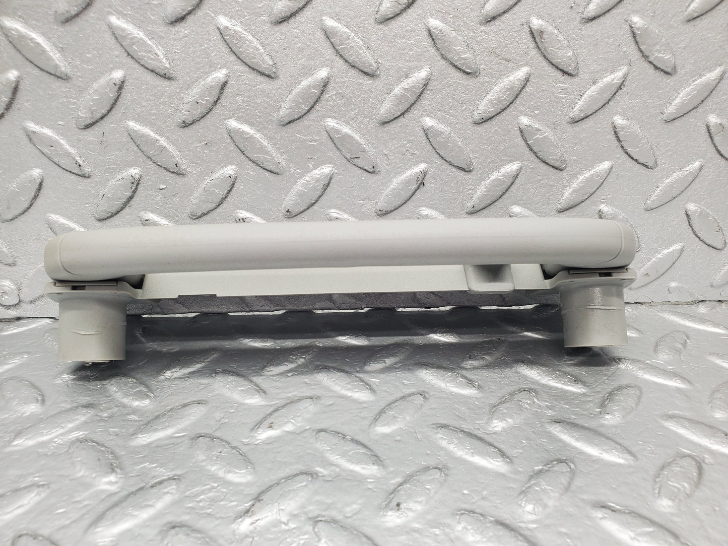 1554 Mercedes-Benz W220 S430 Interior Roof Grab Handle 2208100551