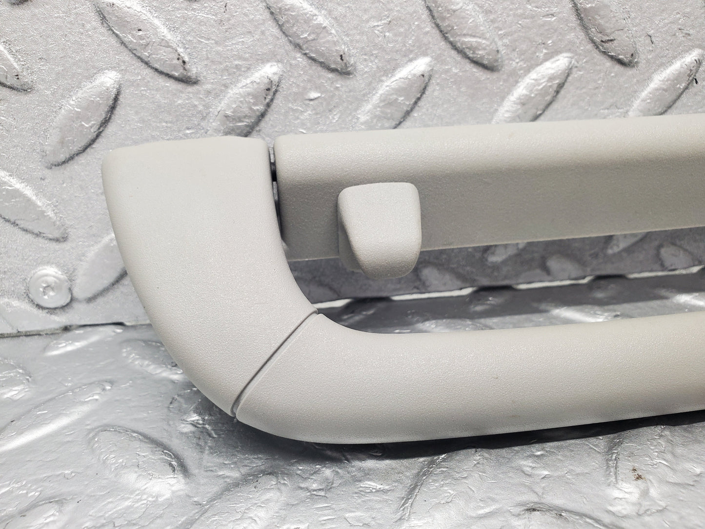 1555 Mercedes-Benz W220 S430 Interior Roof Grab Handle 2208100551