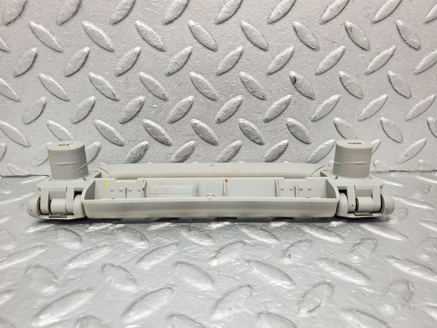 1556 Mercedes-Benz W220 S430 Interior Roof Grab Handle 2208100551