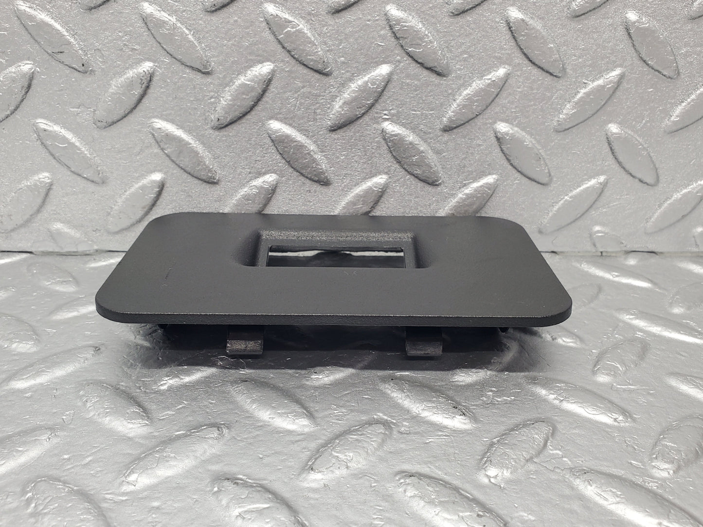 1568 Mercedes-Benz W220 S430 Front Interior Light Cover 2206840818