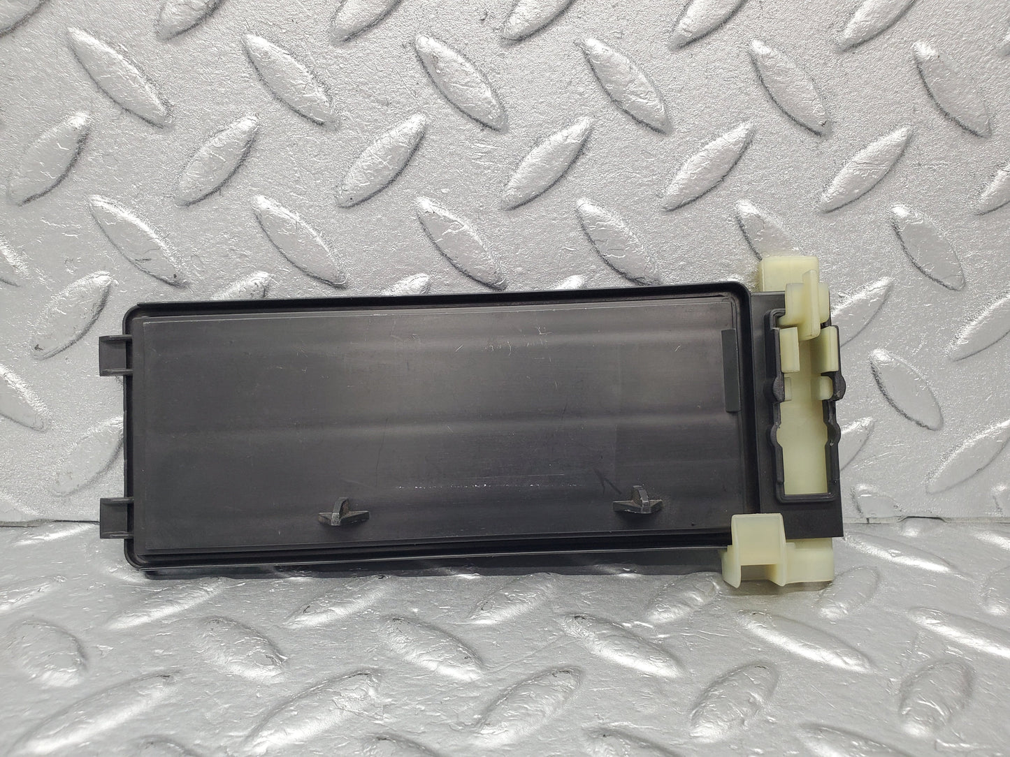 1569 Mercedes-Benz W220 S430 Air Filter Cover 2108303603