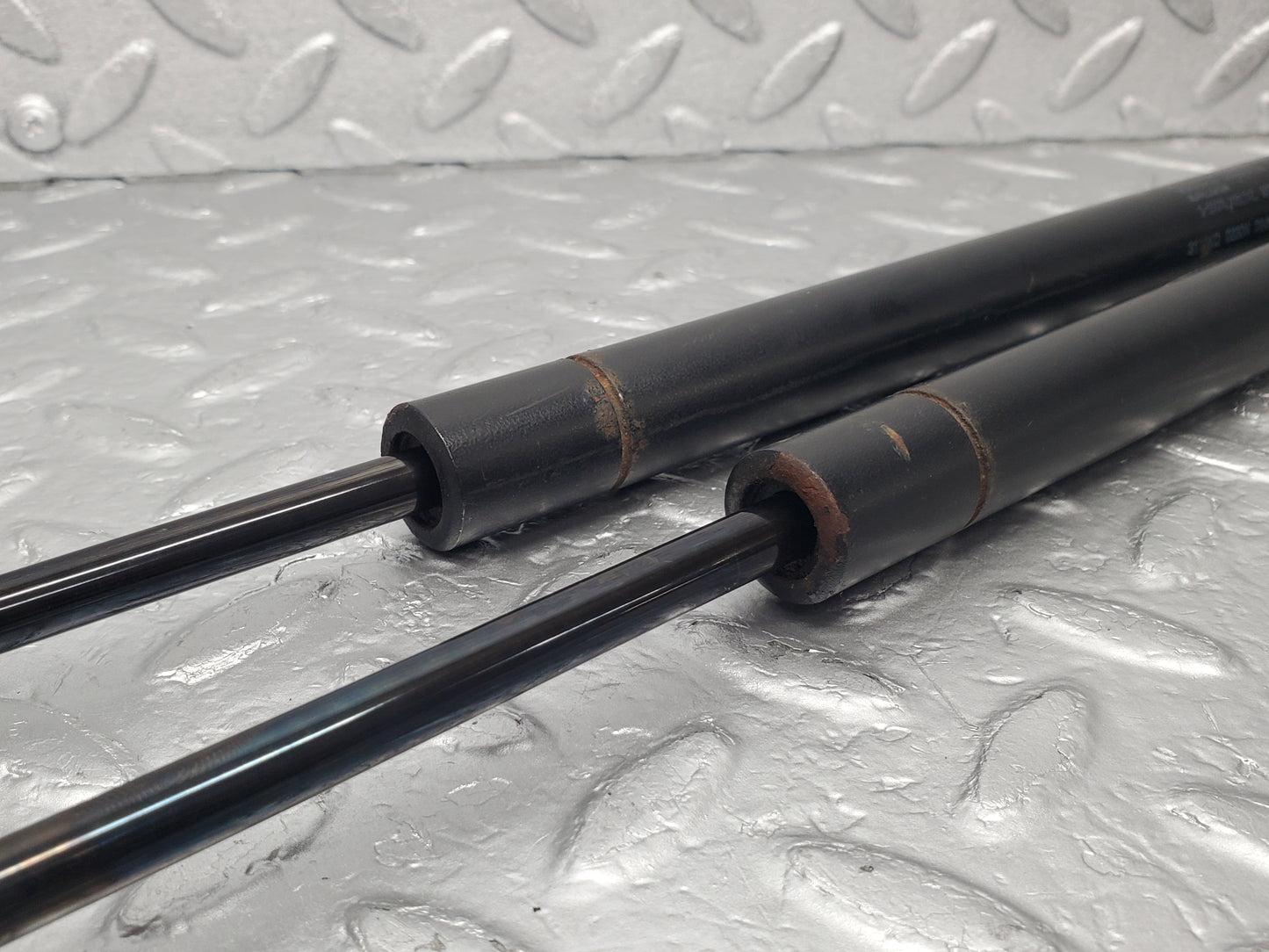 1596 Mercedes-Benz W220 S430 Boot Lid Gas Shock Strut Lifter 2208800323
