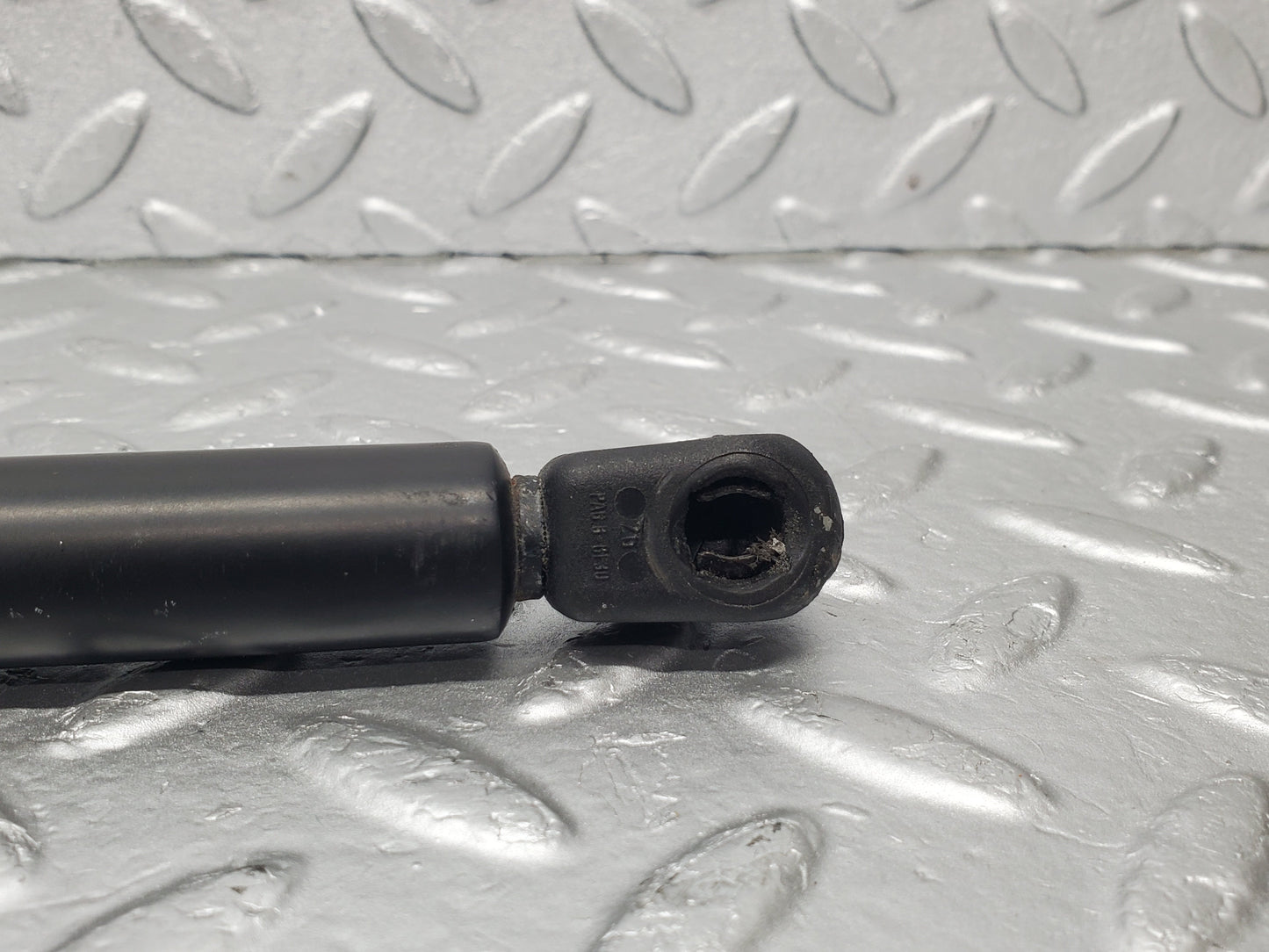 1596 Mercedes-Benz W220 S430 Boot Lid Gas Shock Strut Lifter 2208800323