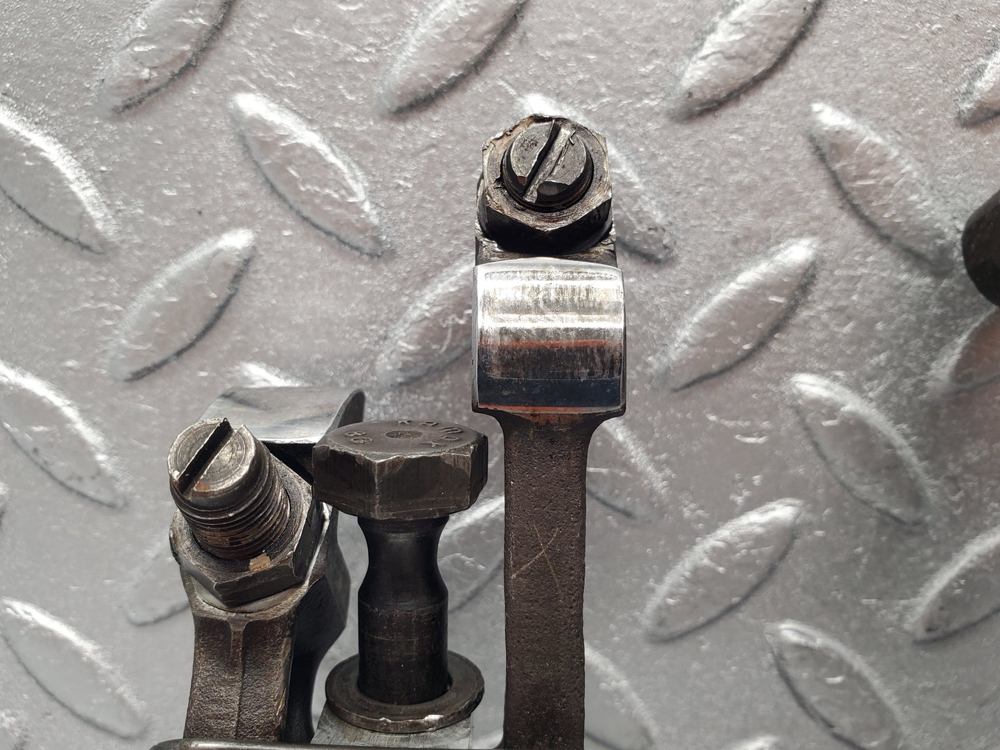 1727 Mercedes-Benz W105 219 Ponton Rocker Arms