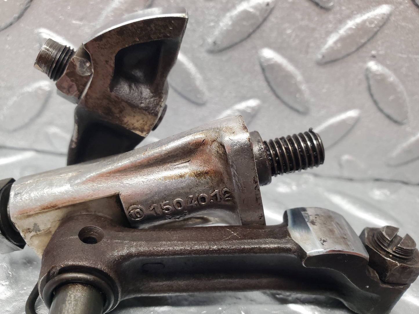 1728 Mercedes-Benz W105 219 Ponton Rocker Arms