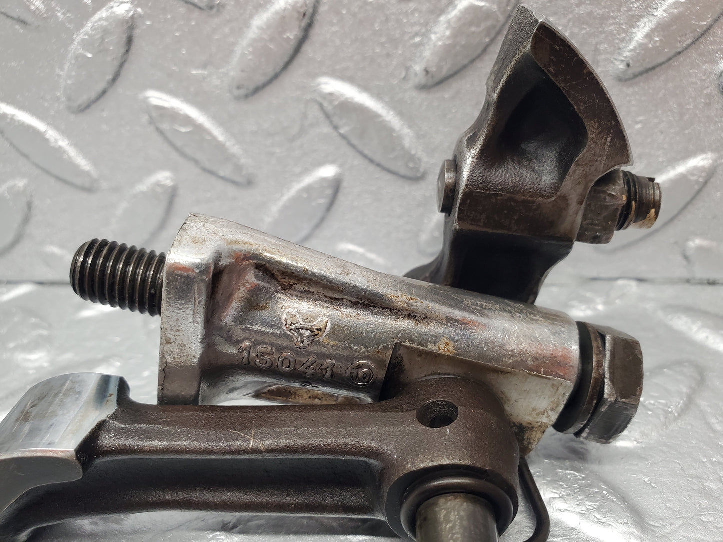 1728 Mercedes-Benz W105 219 Ponton Rocker Arms