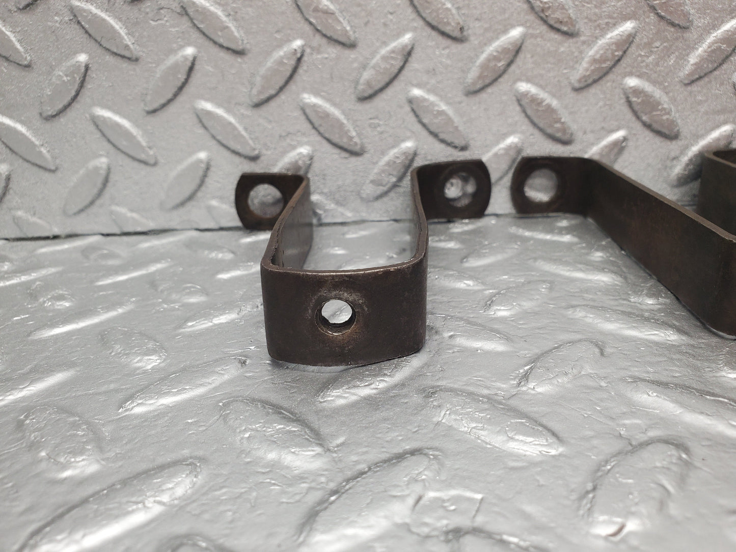 1730 Mercedes-Benz W105 219 Ponton Valve Cover Support