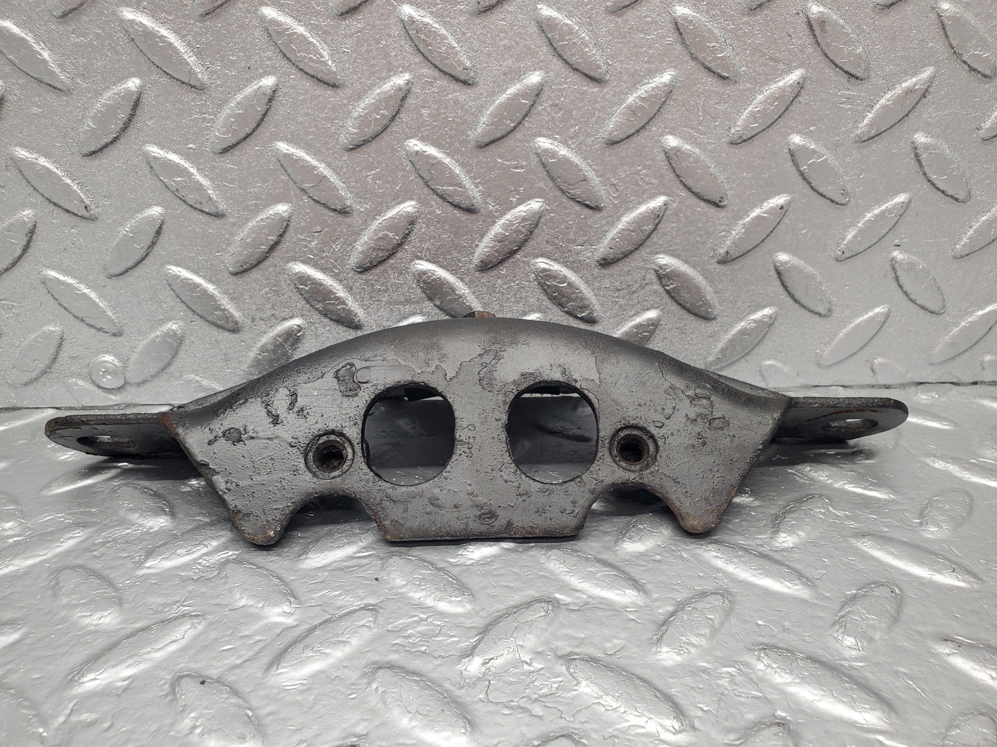 1735 Mercedes-Benz W105 219 Ponton Gearbox Mount Bracket
