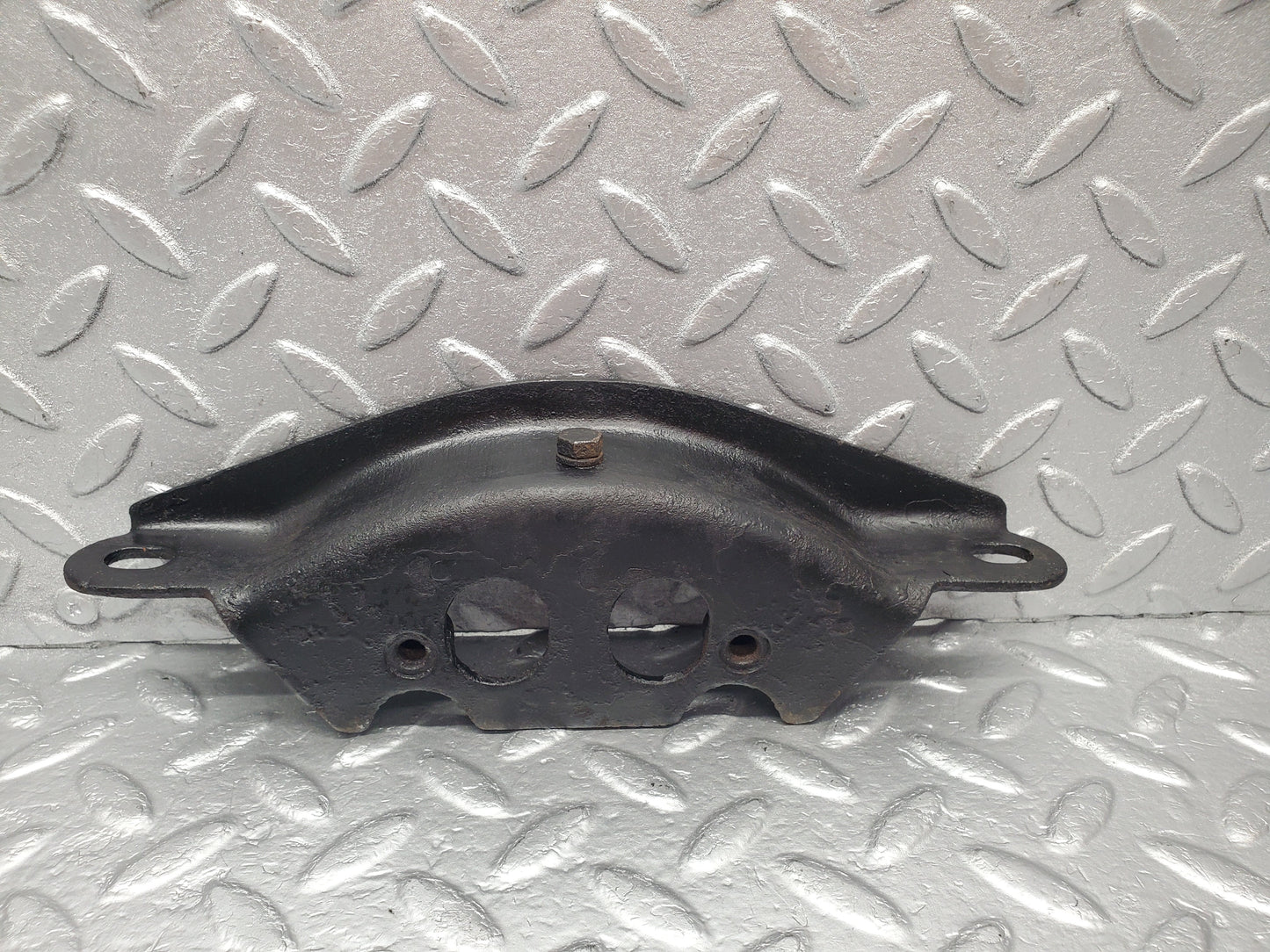 1735 Mercedes-Benz W105 219 Ponton Gearbox Mount Bracket