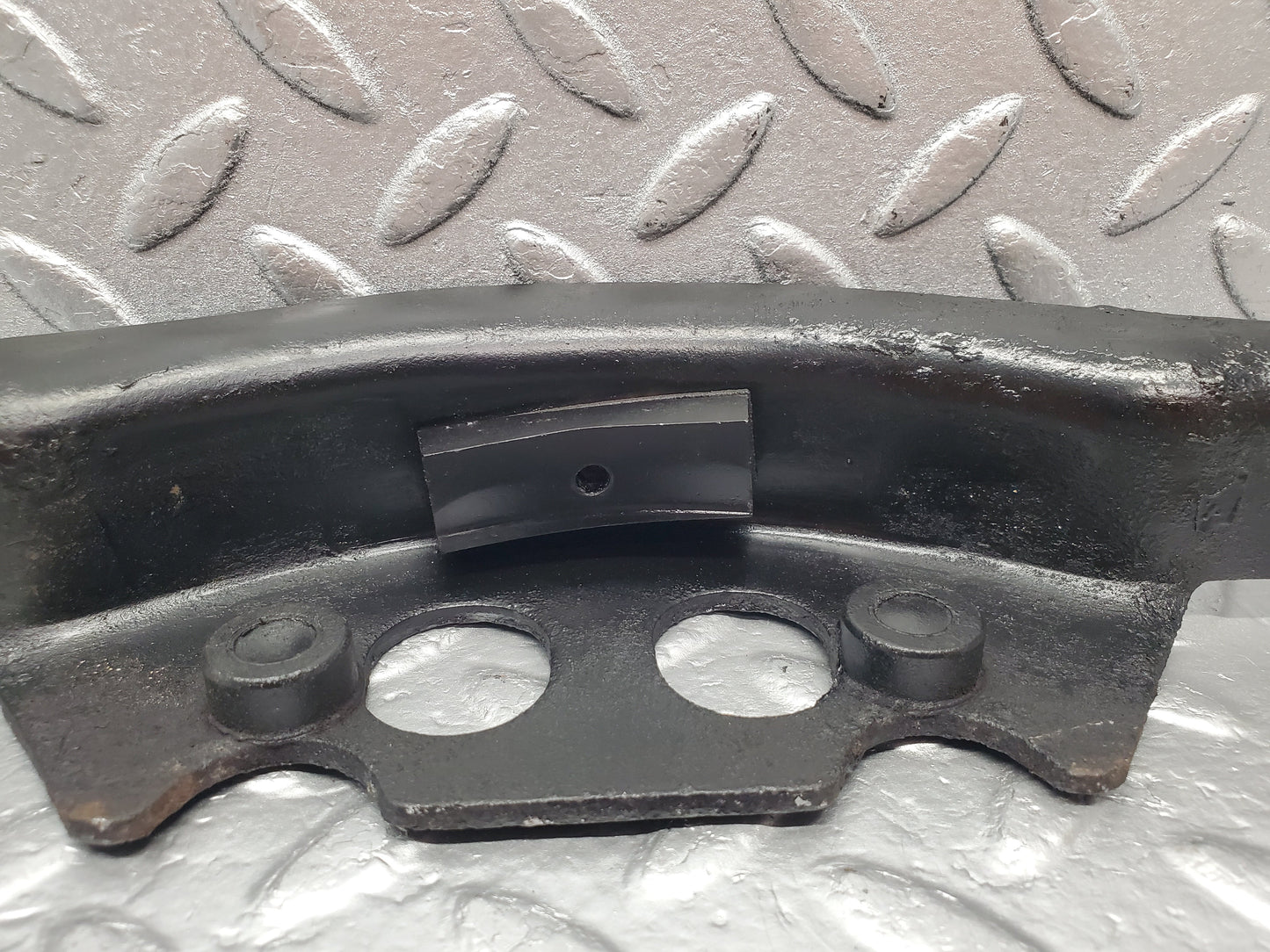1735 Mercedes-Benz W105 219 Ponton Gearbox Mount Bracket