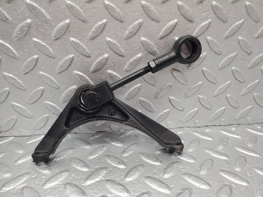 1744 Mercedes-Benz W105 219 PONTON Front Engine Mount Bracket
