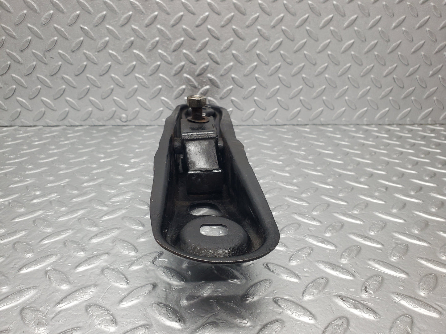 1751 Mercedes-Benz W123 230E Gearbox Mount Bracket