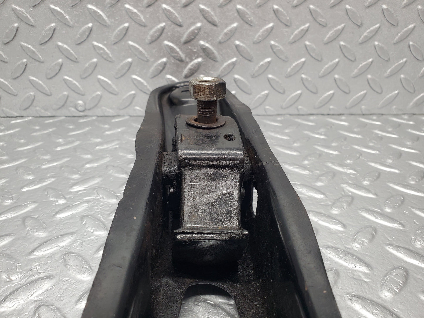 1751 Mercedes-Benz W123 230E Gearbox Mount Bracket