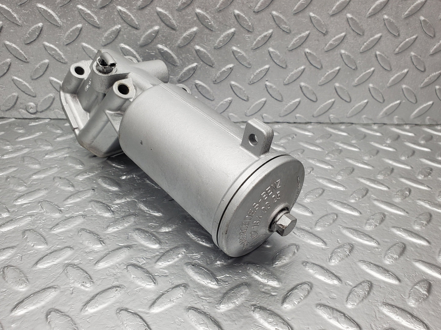 1763 Mercedes-Benz W123 230E Oil Filter Housing 1021800711