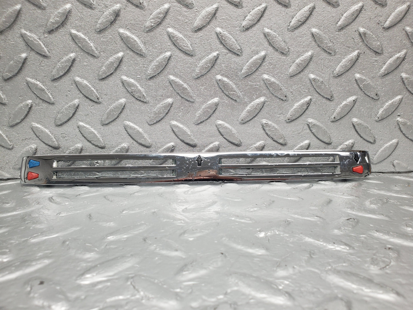 1789 Mercedes-Benz W108 280SE Dash Centre Heater Control Chrome