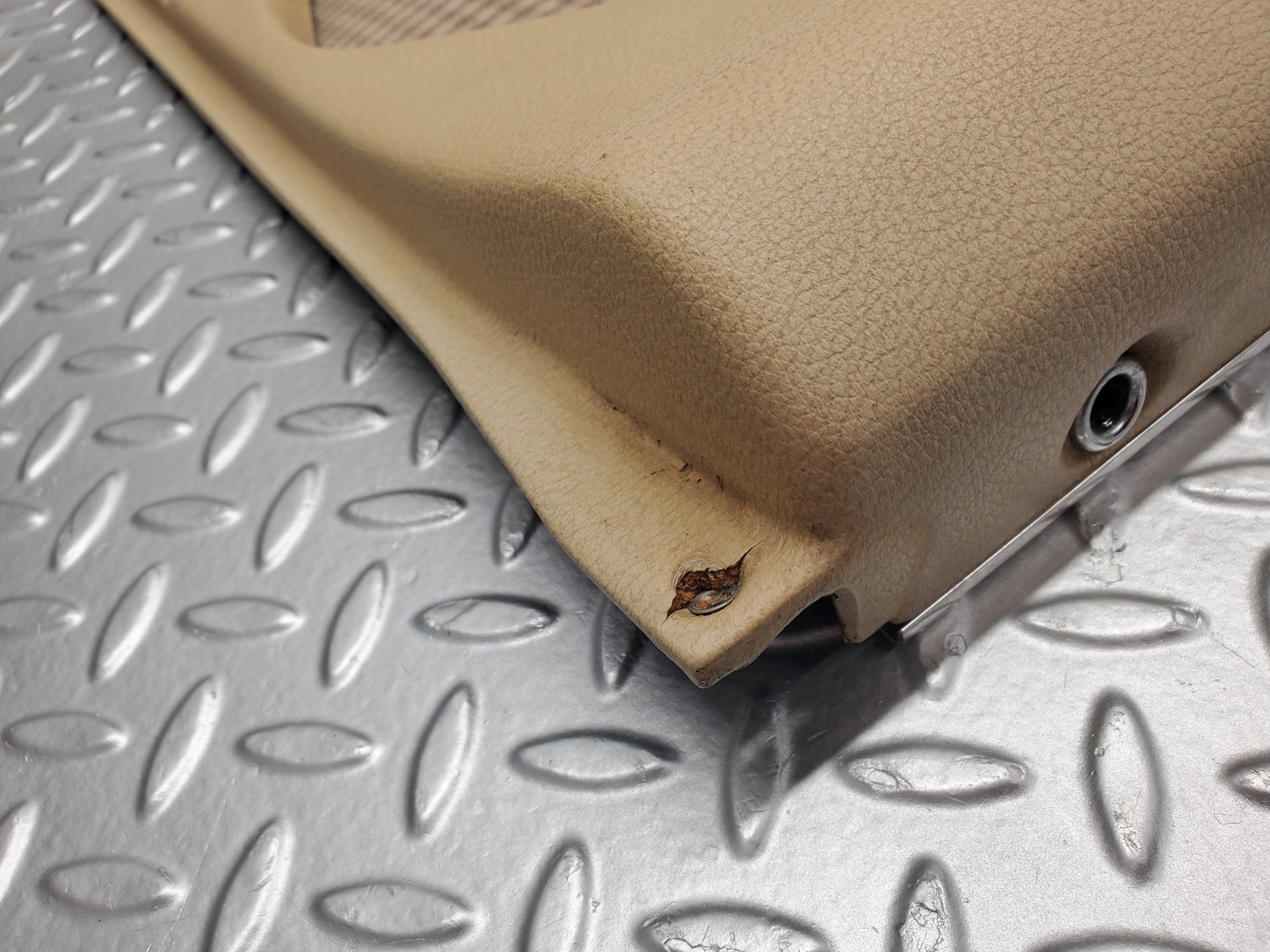 1817 Mercedes-Benz W116 350SE Rear Left Door Card Beige
