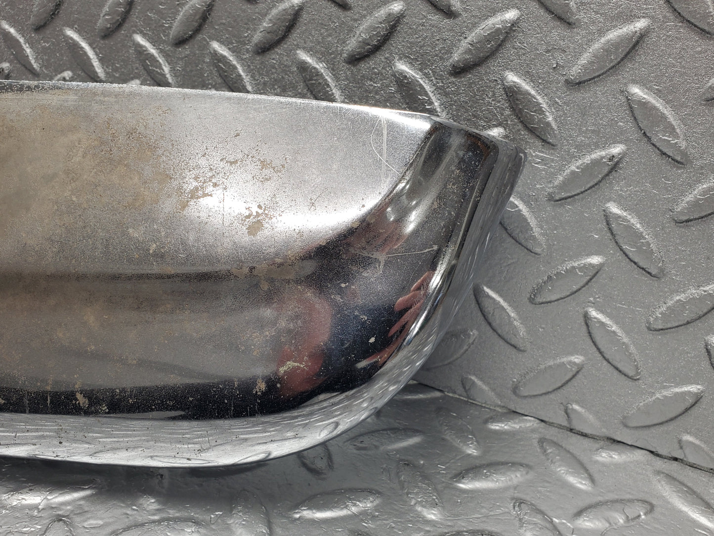 1825 Mercedes-Benz W108 280SE Front Right Upper Bumper Corner