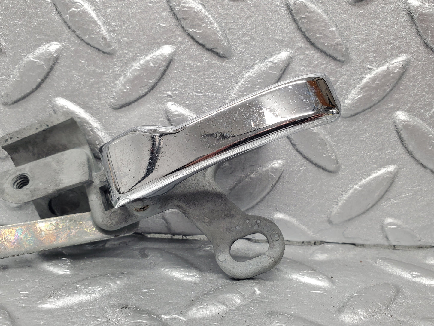 1831 Mercedes-Benz W108 280SE Chrome Door Handle Opener Left 1157660119