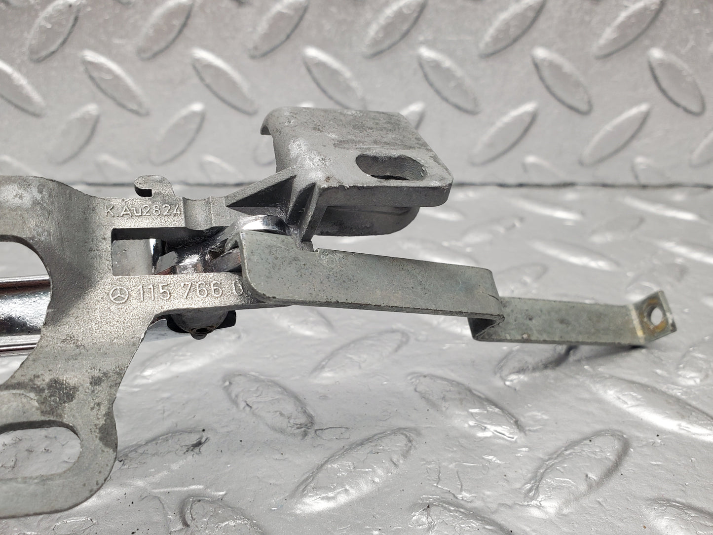 1831 Mercedes-Benz W108 280SE Chrome Door Handle Opener Left 1157660119